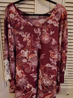 Paisley Floral V-Neck Blouse in Burgundy with Lace Trim